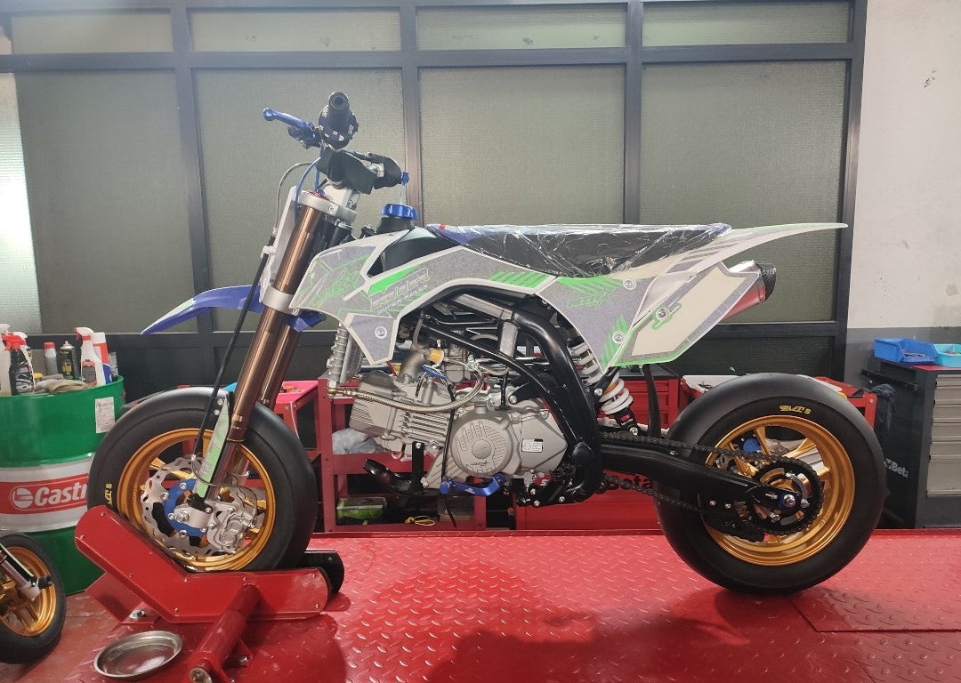 Pitbike Malcor SuperRacer 190 R 2025